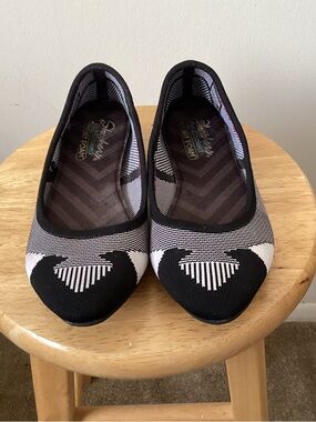 Skechers Black & White Knit Slip-On Ballet Flats
